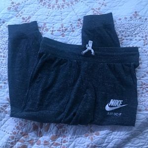 Nike Capri Joggers